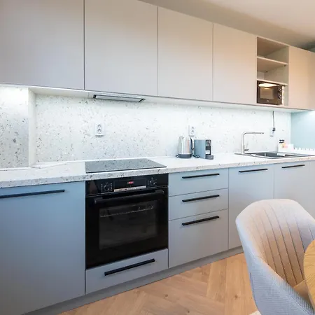 Modern View Flat With Free Parking Апартаменти Варна