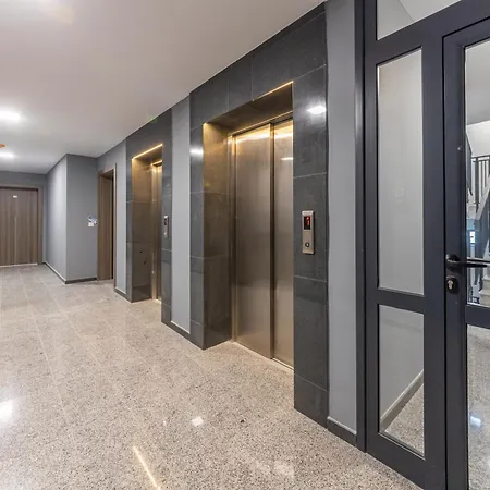 Modern View Flat With Free Parking Апартаменти Варна