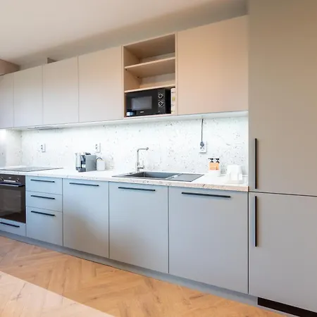Modern View Flat With Free Parking Апартаменти Варна